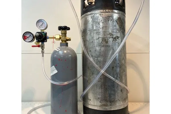 Complete Pin Lock Seltzer Water System